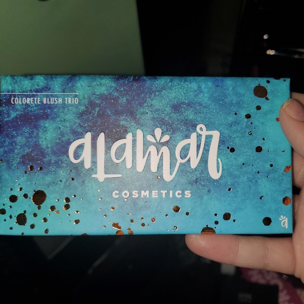 Alamar cosmetics blush trio
